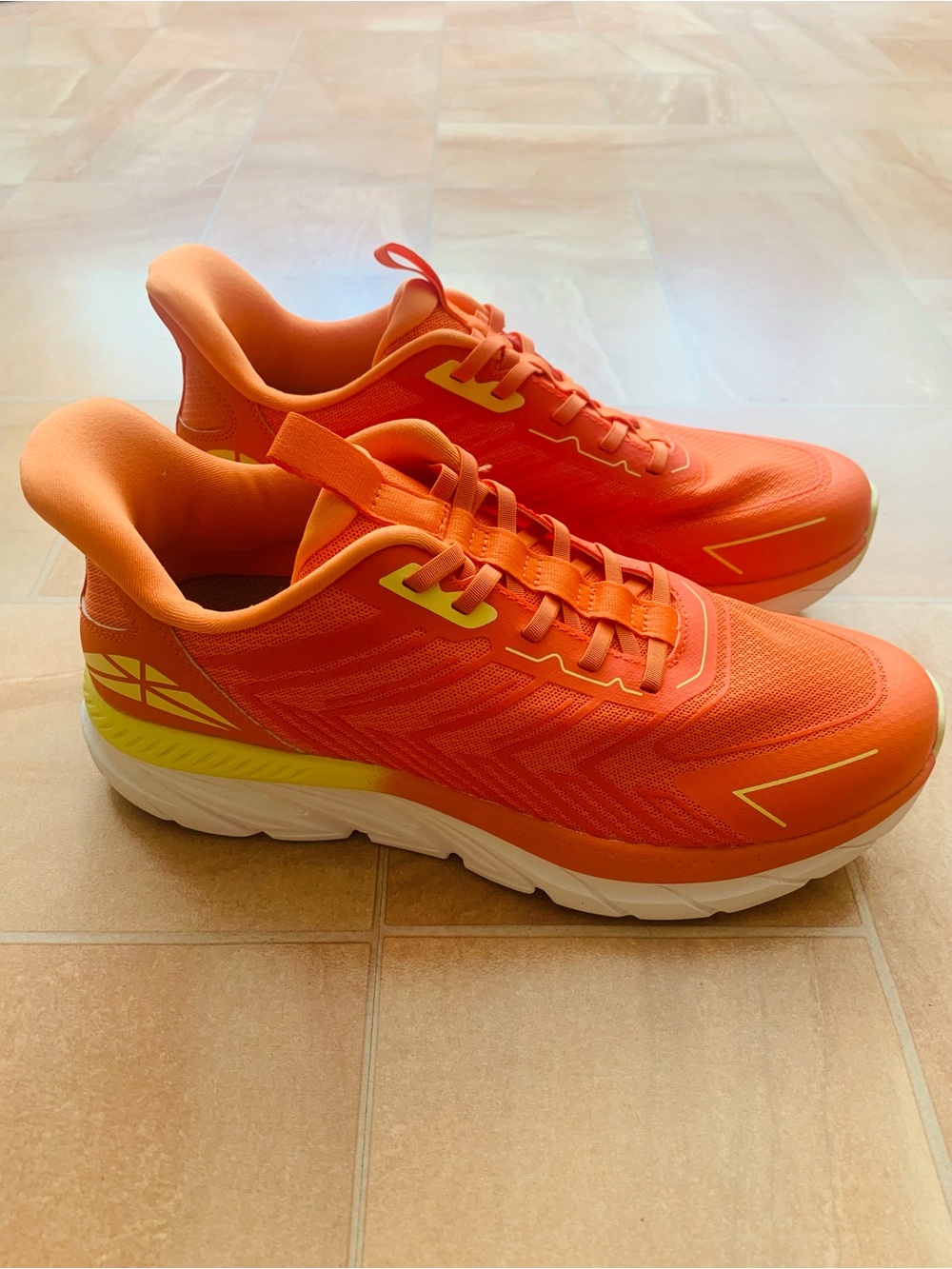NWOT All Swift Men's Orange & Yellow Athletic Sneakers Shoes